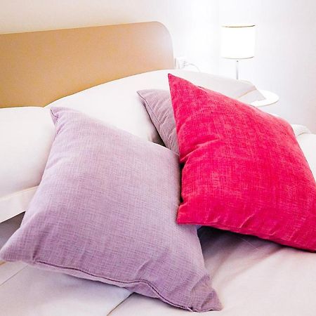 Acacia Firenze - Avocado Apartment Luaran gambar